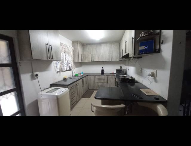 3 BEDROOM TOWNHOUSE FOR SALE IN NORTHCROFT